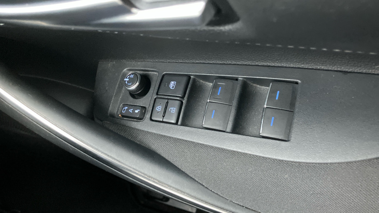 Toyota Corolla 1.8 VVT-i Hybrid Design 5dr CVT Hybrid Hatchback